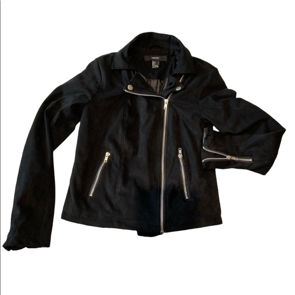 Forever 21 Jackets & Blazers - Forever 21 Zippered Black Lined Jacket